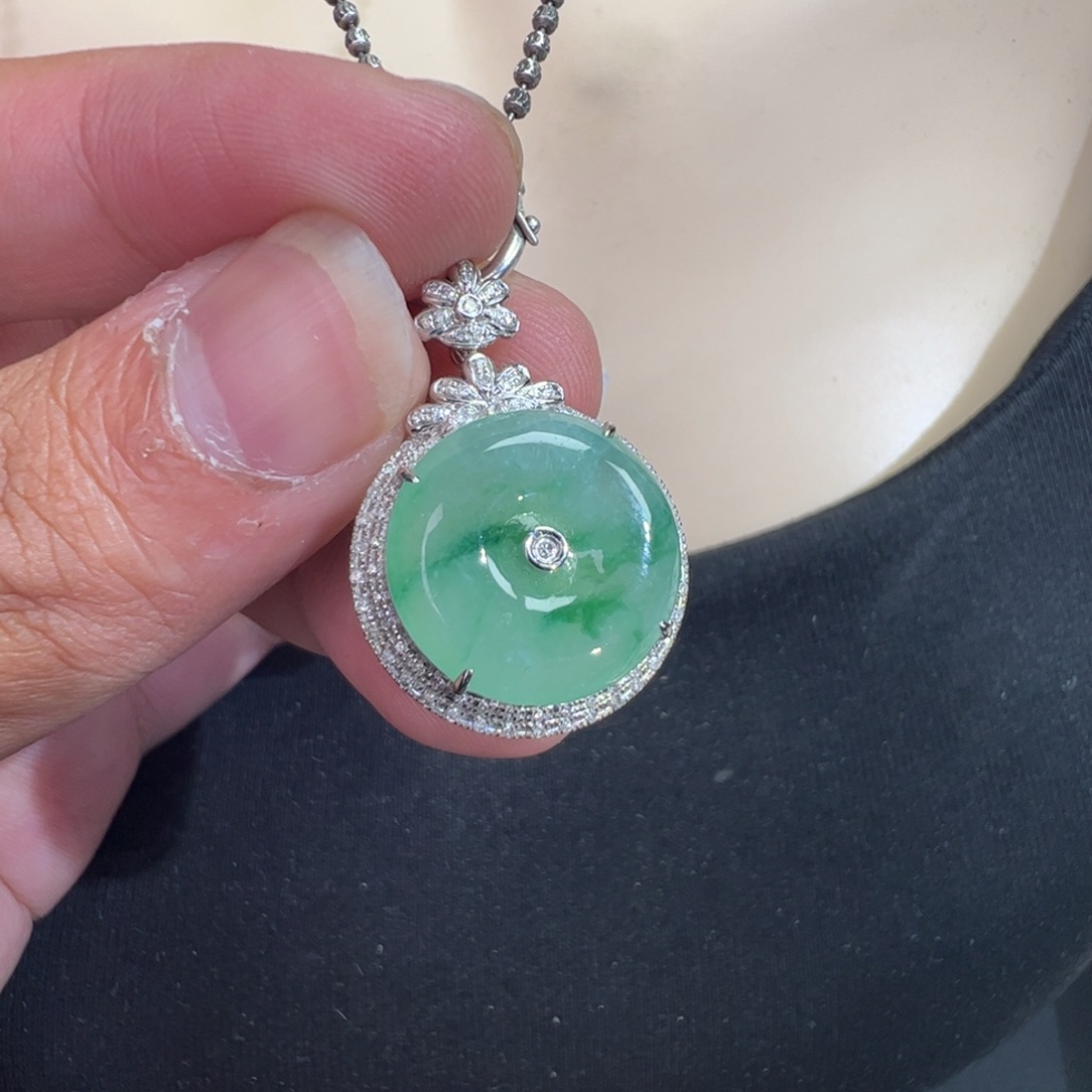 翡翠18K金镶嵌吊坠(不含链)