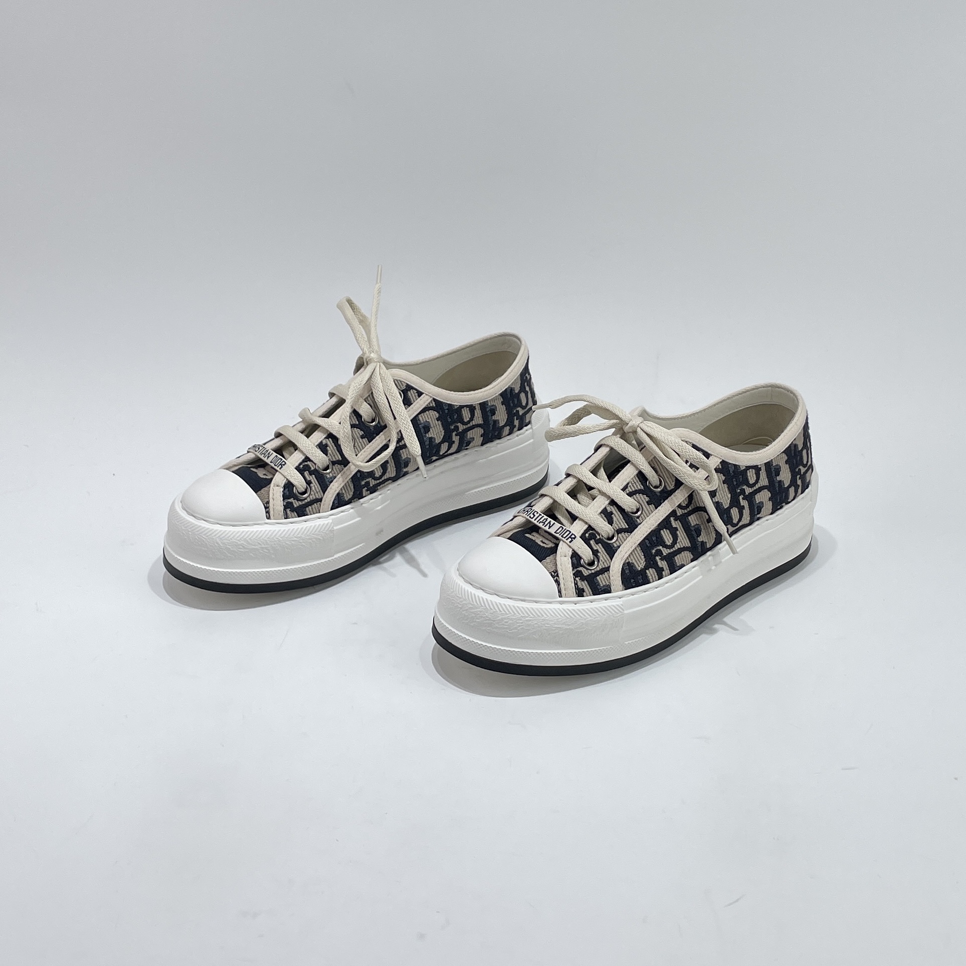 99新 DIOR/迪奥  35.5码 蓝老花厚底帆布鞋/ML80820