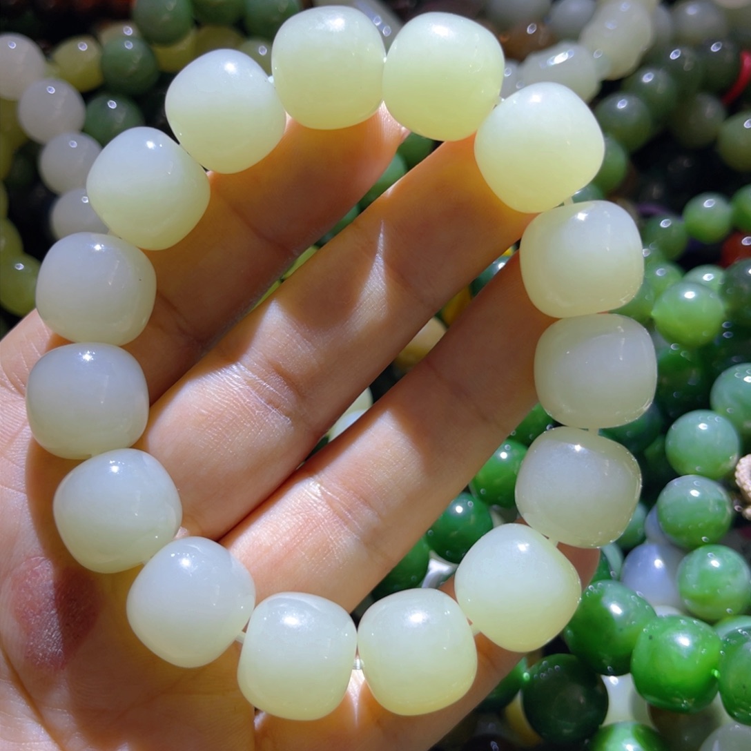 未镶嵌手串和田玉