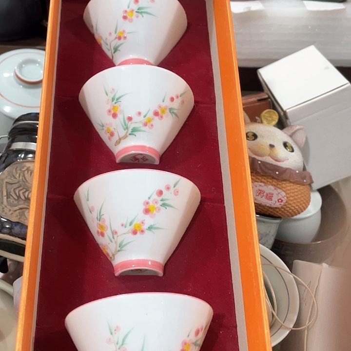 陶瓷茶具全部清清完回家过年