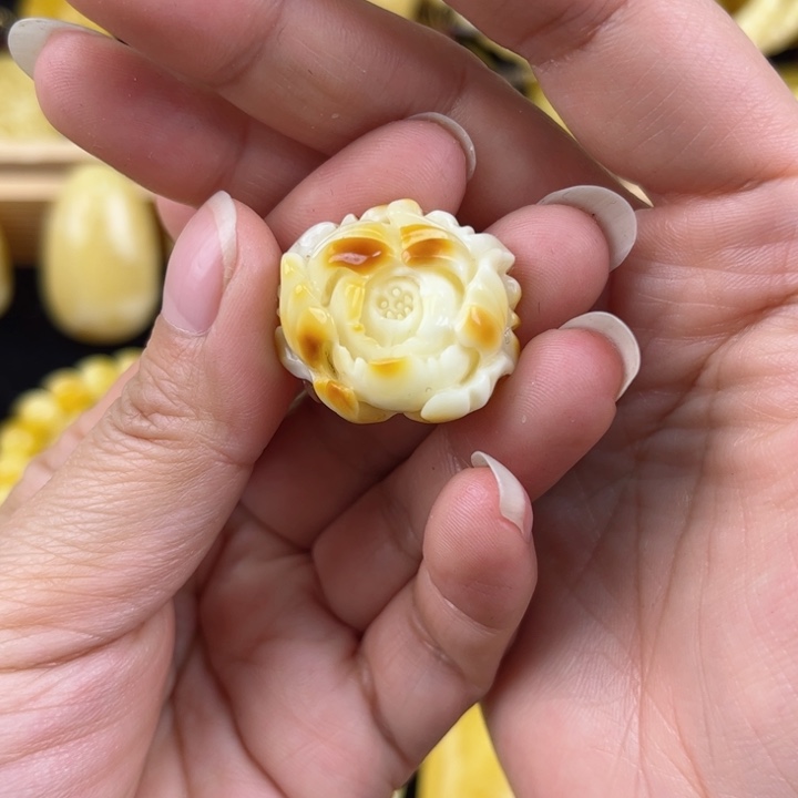 琥珀珠宝奇石未镶嵌琥珀，