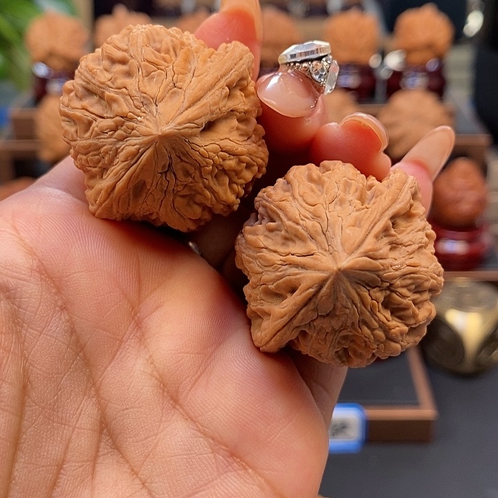 文玩核桃吊坠39全品大沽石