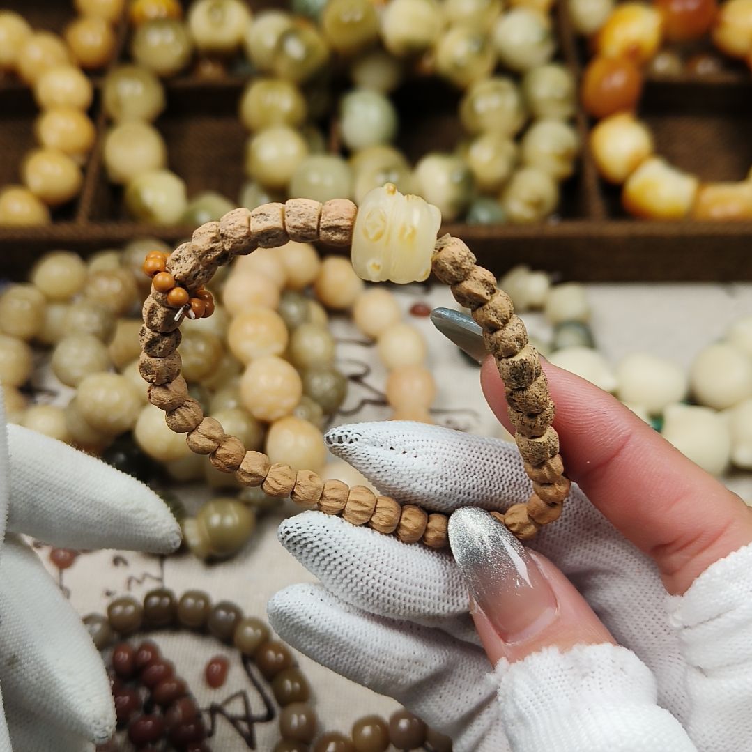 菩提根/象牙果吊坠B125