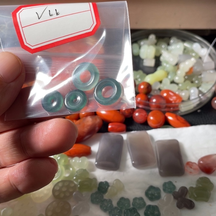 颈饰未镶嵌翡翠V*I翡翠小扣子