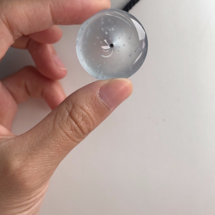 翡翠挂件未镶嵌……