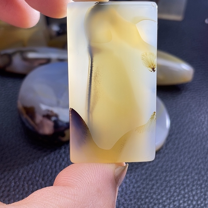 c***g玛瑙/玉髓未镶嵌颈饰