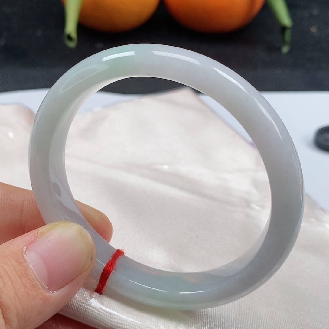 【闪购商品】翡翠手镯（贵妃镯）未镶嵌300号