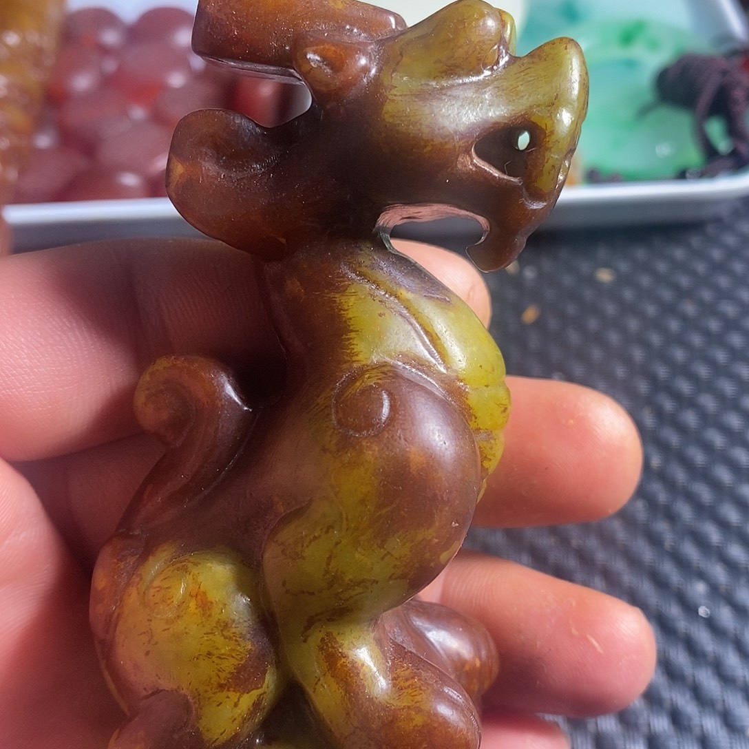 岫玉未镶嵌珠宝奇石