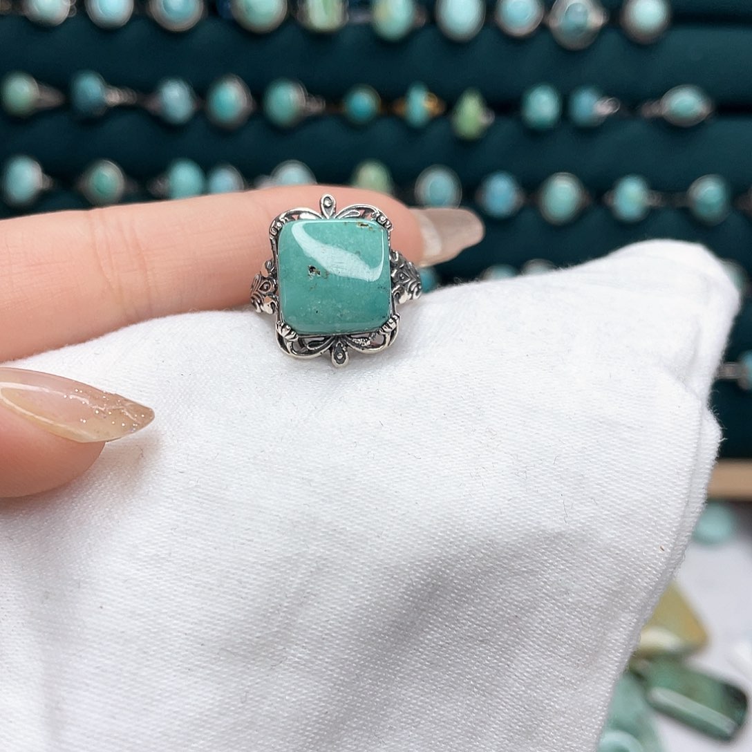 绿松石绿松石未镶嵌