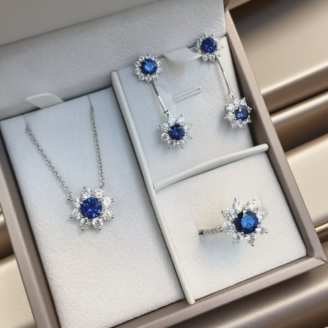 培育蓝宝石S925银镶嵌培育宝石戒指项链耳饰耳钉套装RM1026A