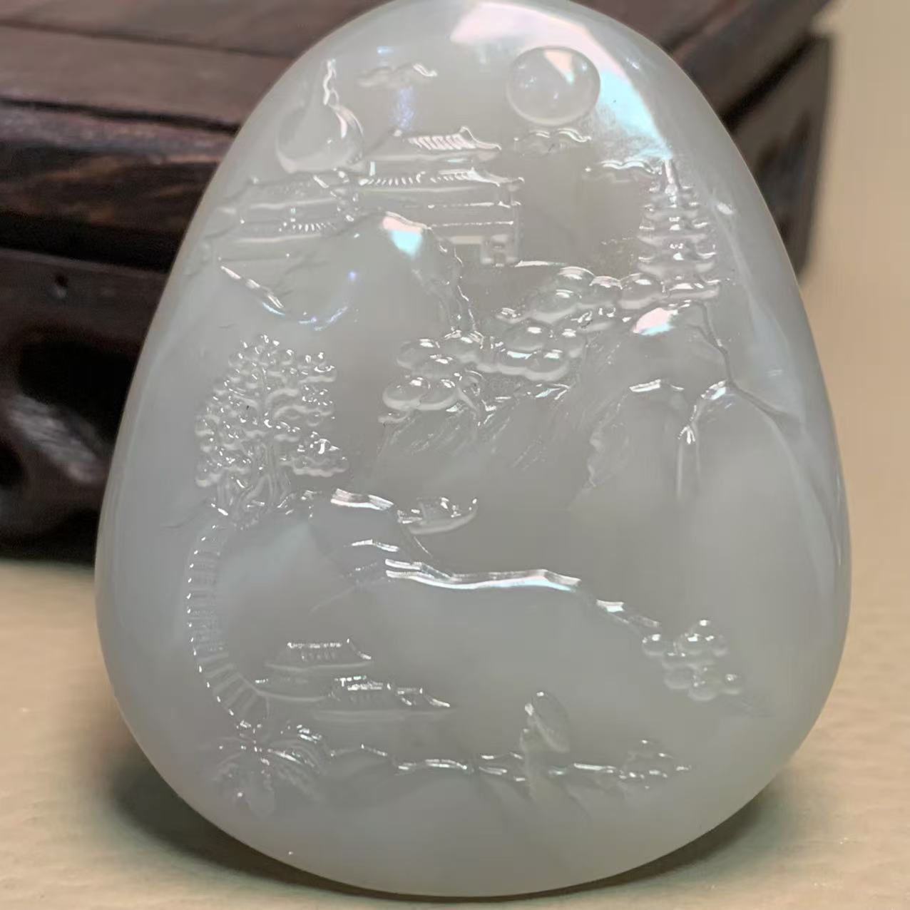 D161海川拍卖和田玉牌子