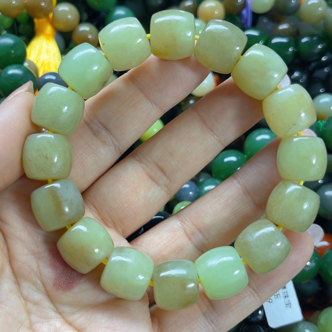 未镶嵌手链和田玉