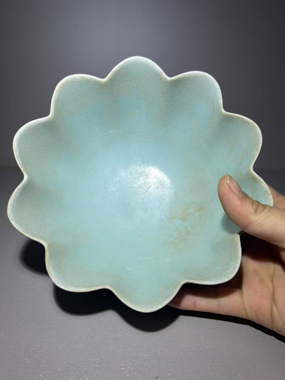 清凉寺汝窑 天青色莲花温碗 单色釉