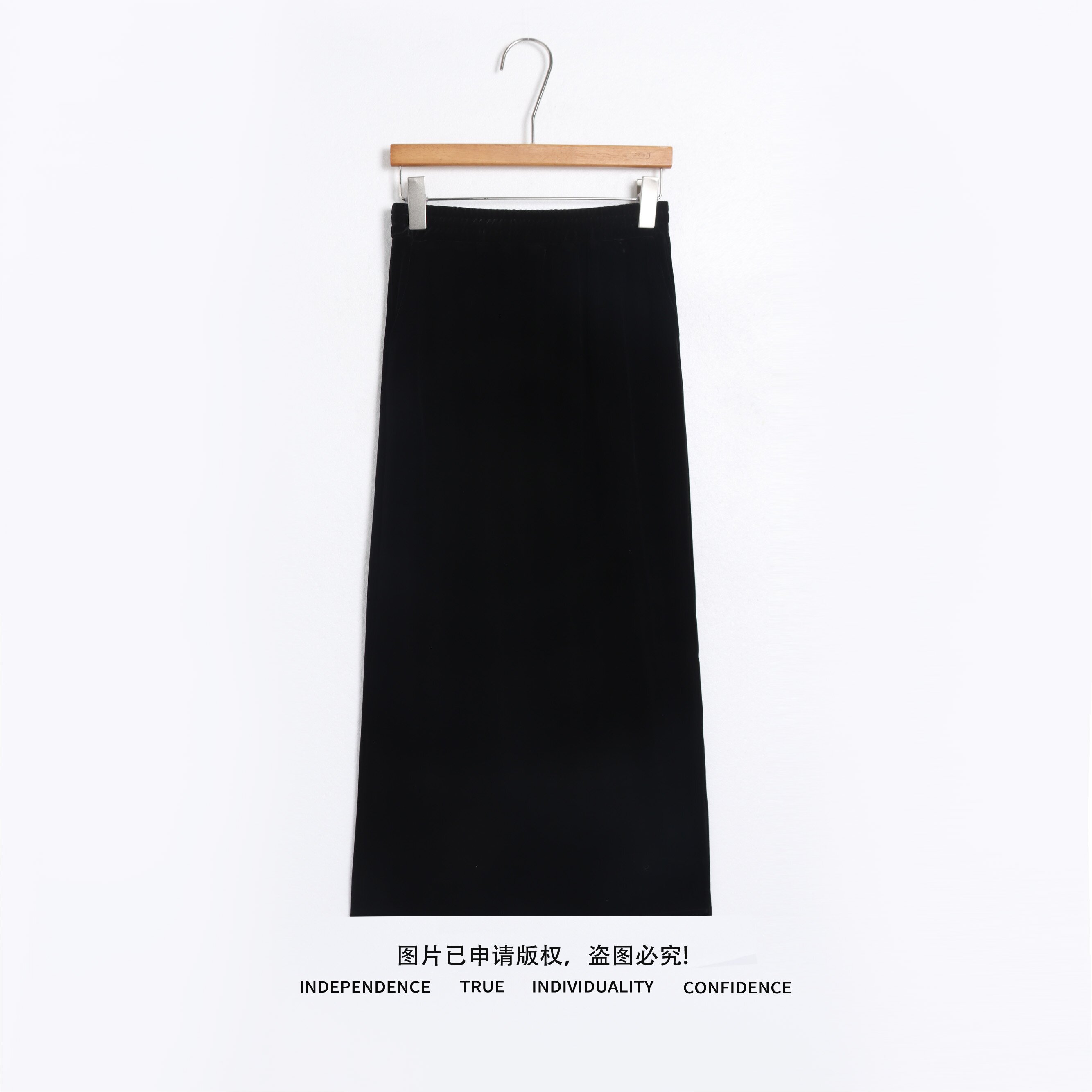 温温现货【等风来】有口袋丝绒高级感小众侧开叉半身直筒长裙8251