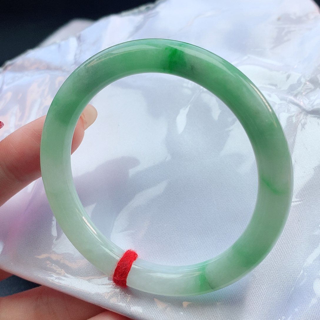 翡翠手镯未镶嵌53圆条882272