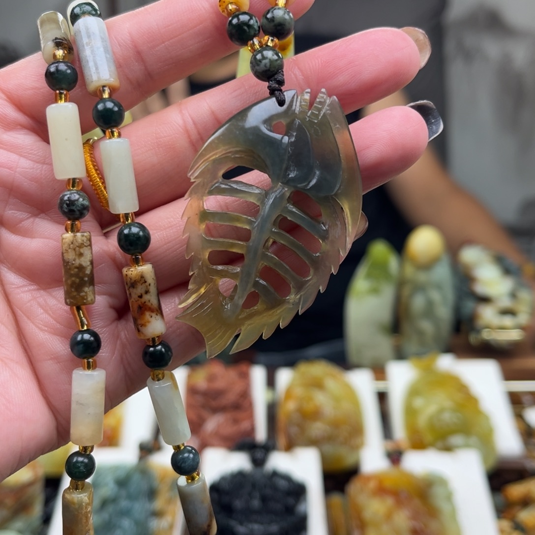 岫玉未镶嵌挂件挂件