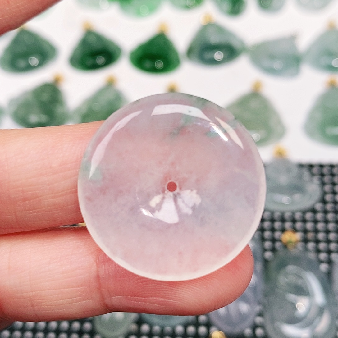 翡翠未镶嵌颈饰26.7/4.5