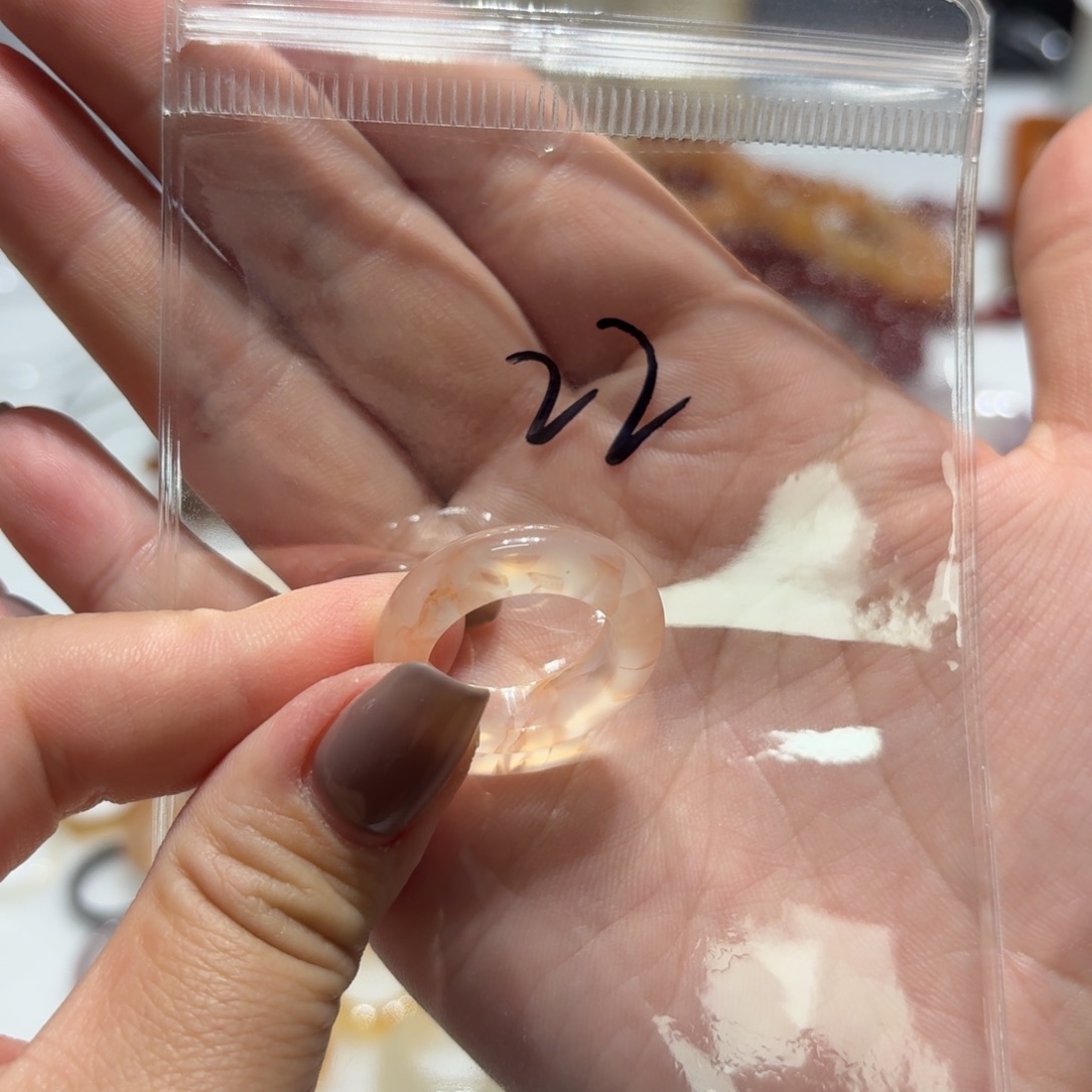 未镶嵌戒指玛瑙/玉髓港15码内劲17.2水蜜桃粉