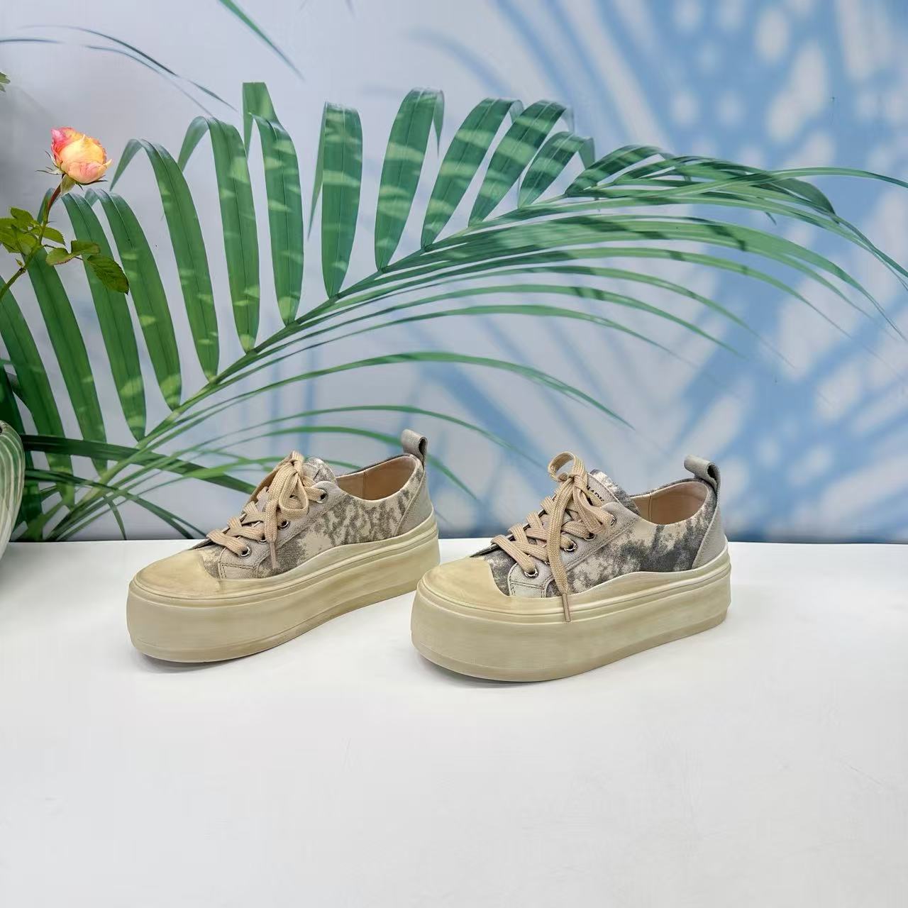 小强家女鞋   夏季新款百搭板鞋（C322-77-1 ）（6621-95019049-214）