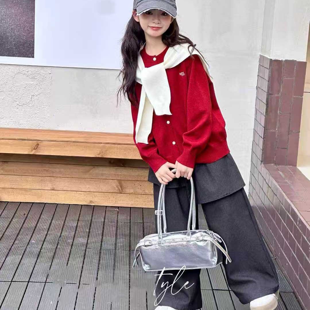 中童秋款毛衣开衫直筒裤自带屁帘两件套