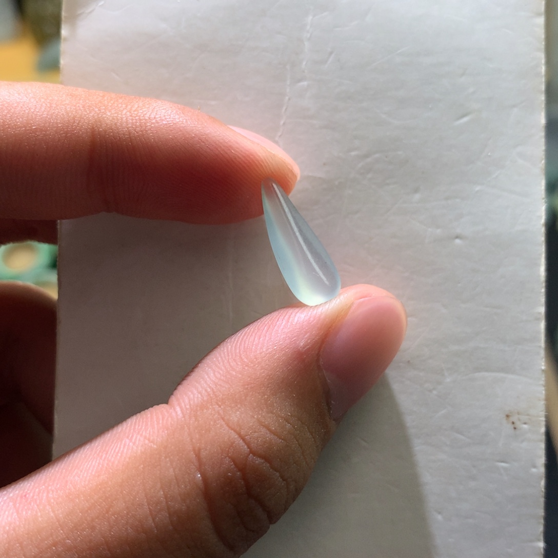 翡翠未镶嵌颈饰000