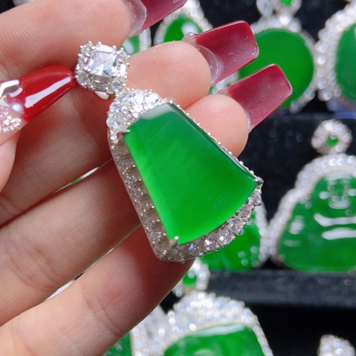 翡翠颈饰银S925镶嵌