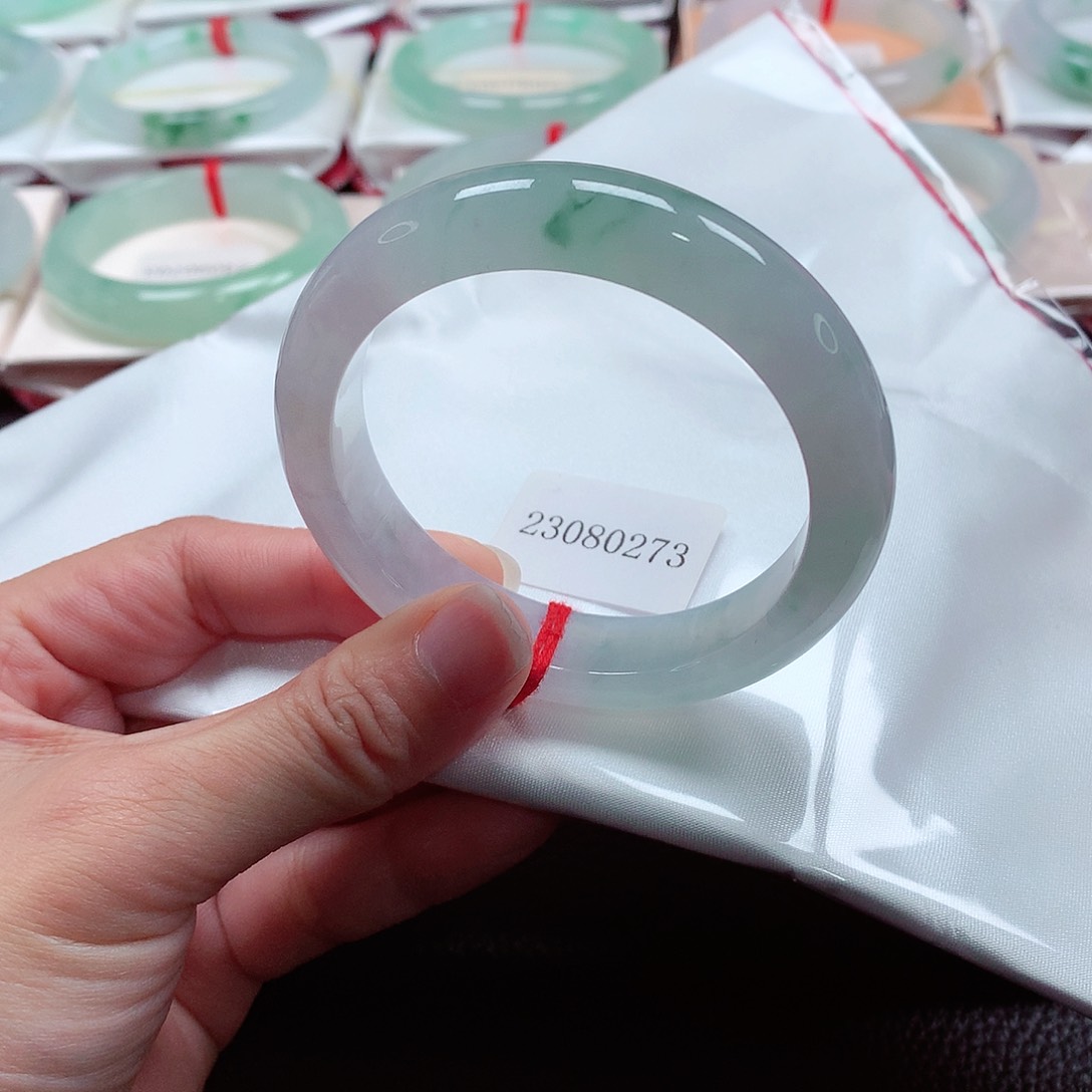 翡翠手镯未镶嵌天然A货翡翠手镯