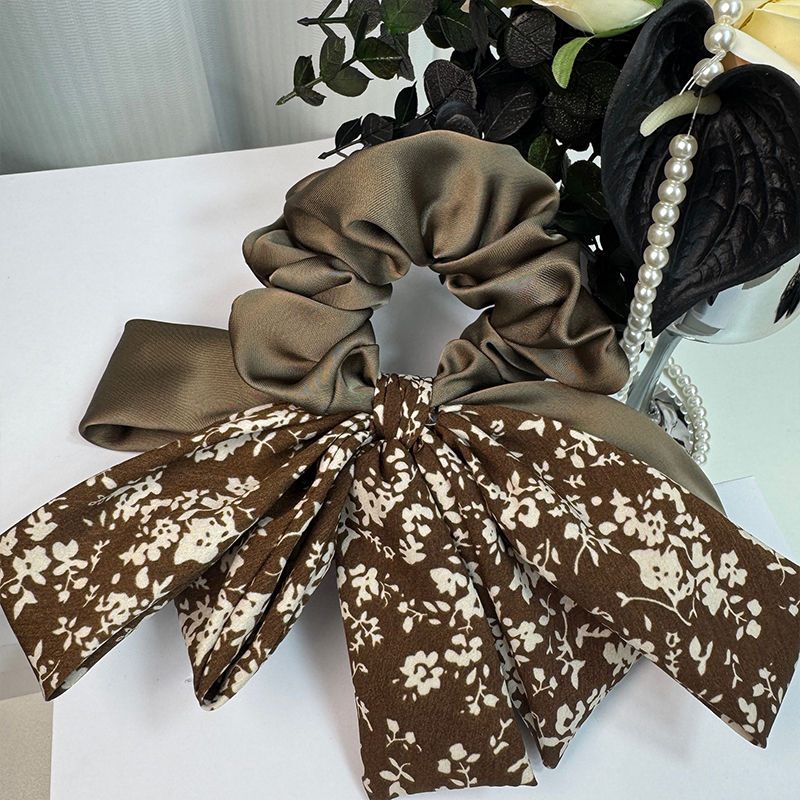 HUASE 扎头发绳2025爆款洋气发带皮筋缎面法式飘带复古轻奢发圈夏