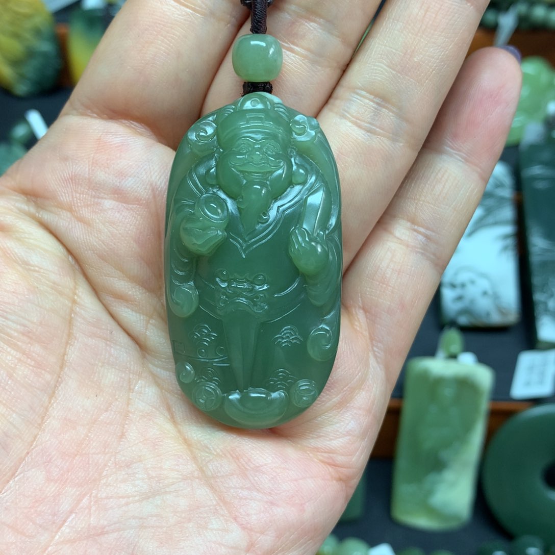 岫岩老玉（透闪石质玉）颈饰未镶嵌