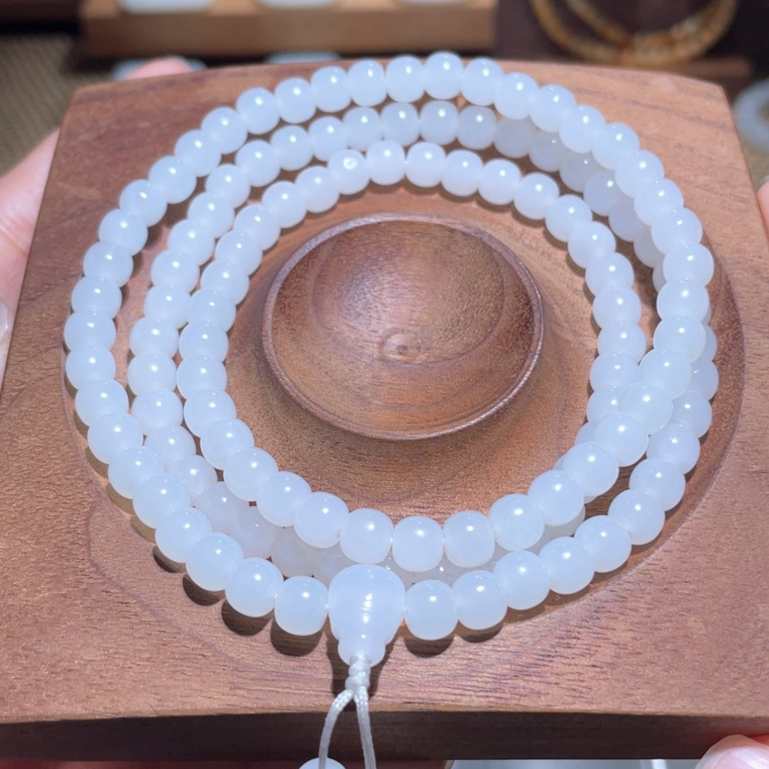 未镶嵌手链和田玉卡6