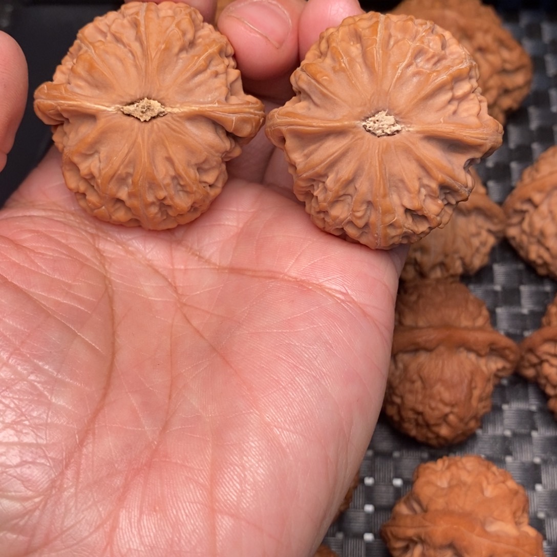 文玩核桃吊坠.****_宫灯