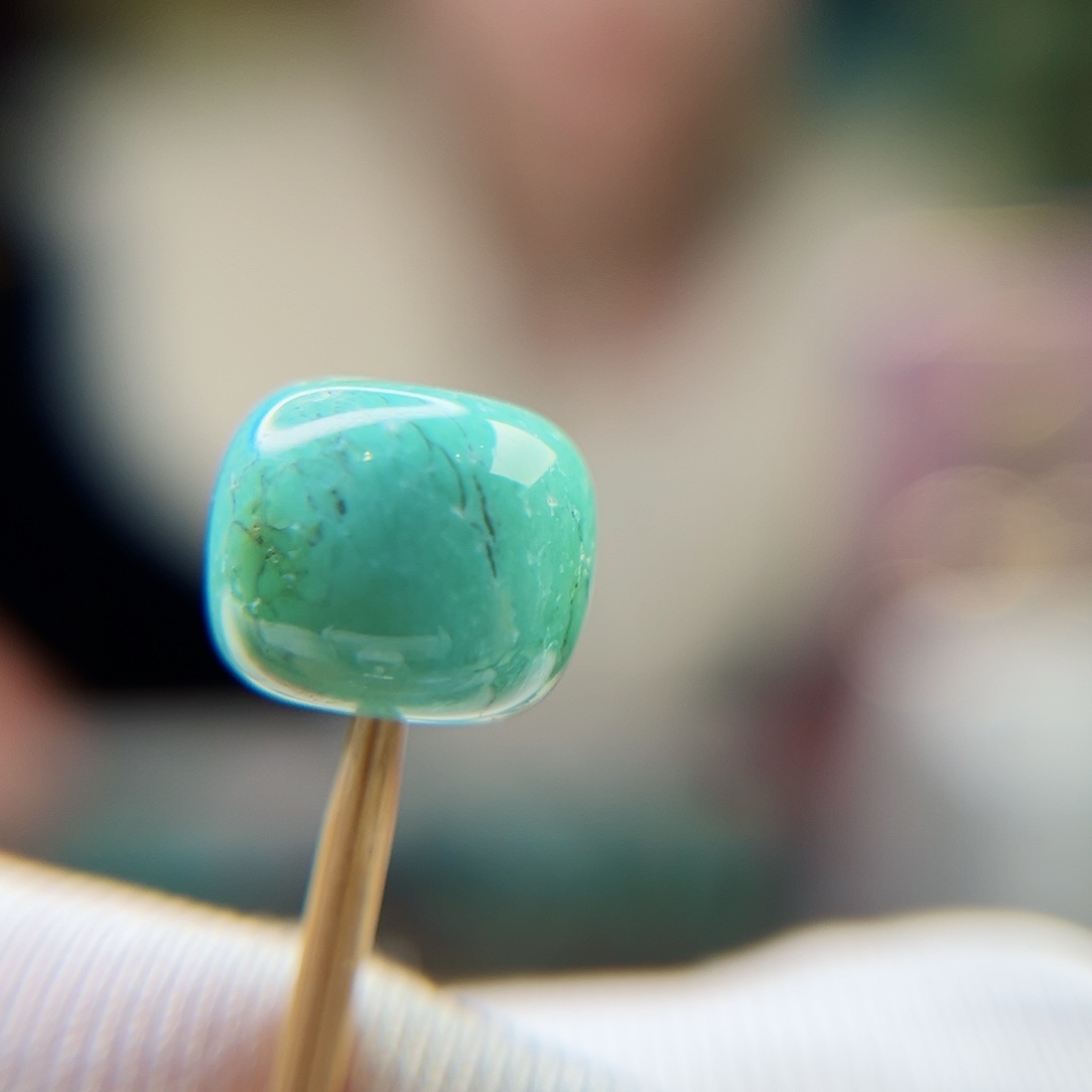 绿松石未镶嵌珠宝奇石11.4