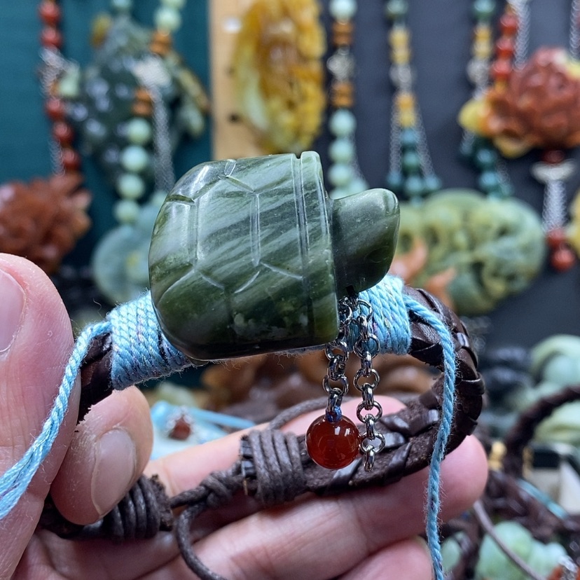 【闪购商品】未镶嵌岫玉手牌