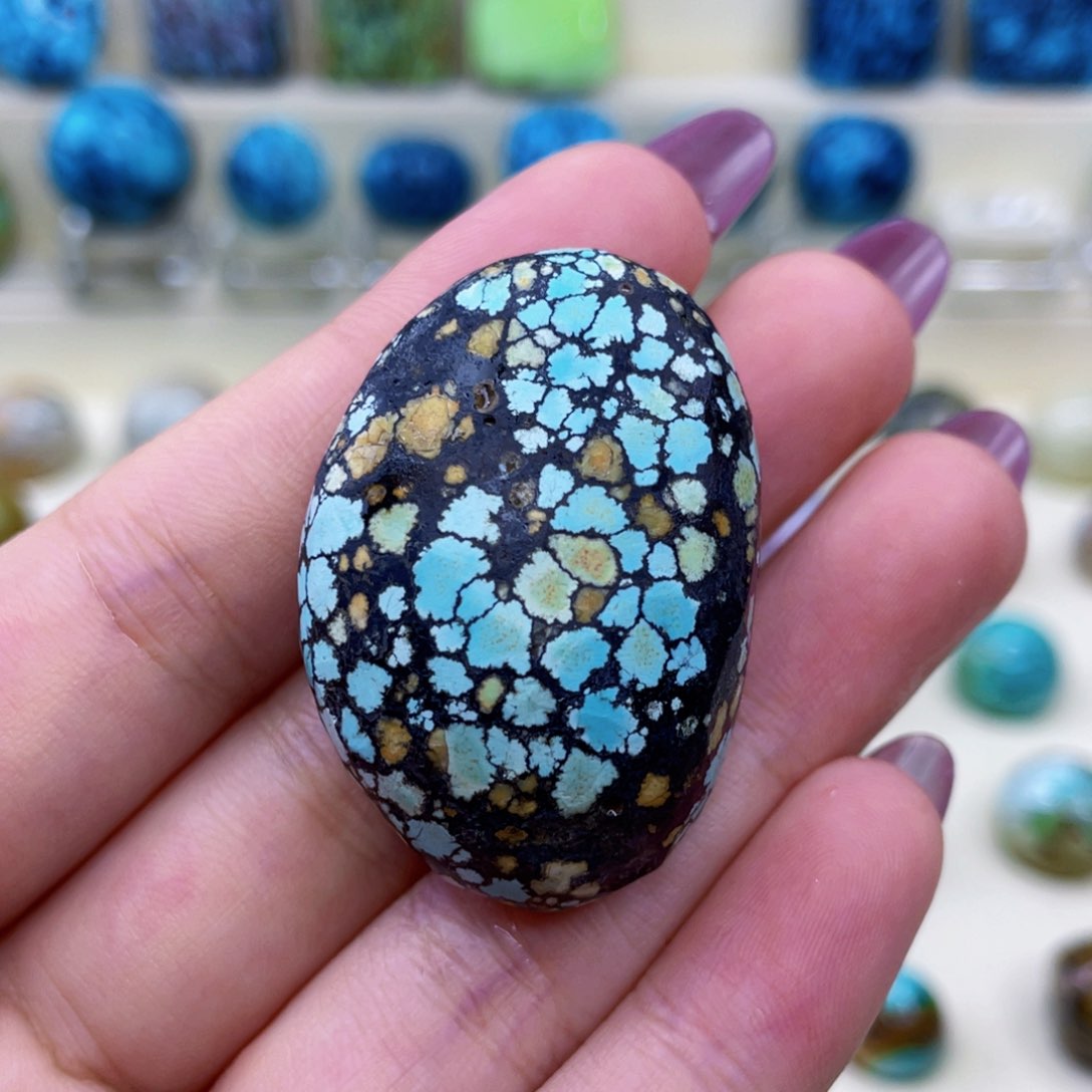 未镶嵌绿松石颈饰