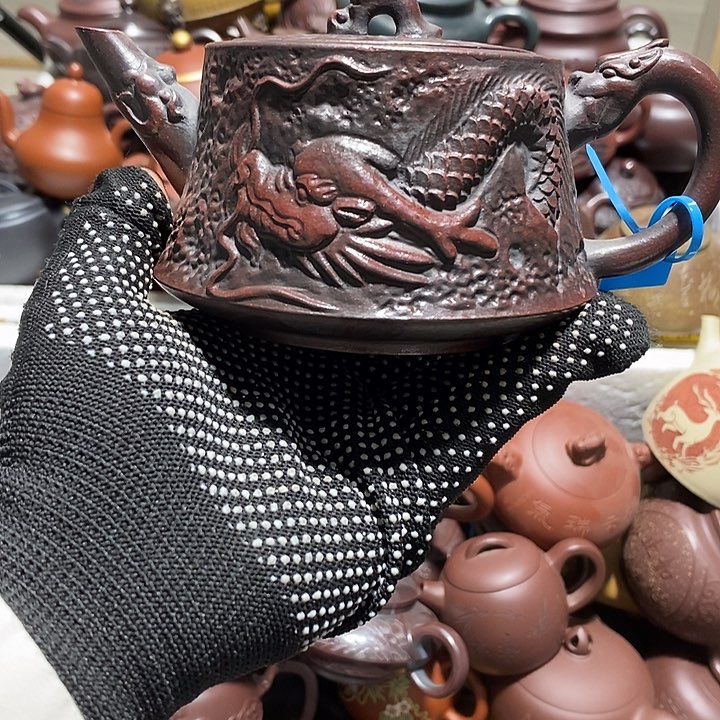 紫砂茶壶微瑕微笑