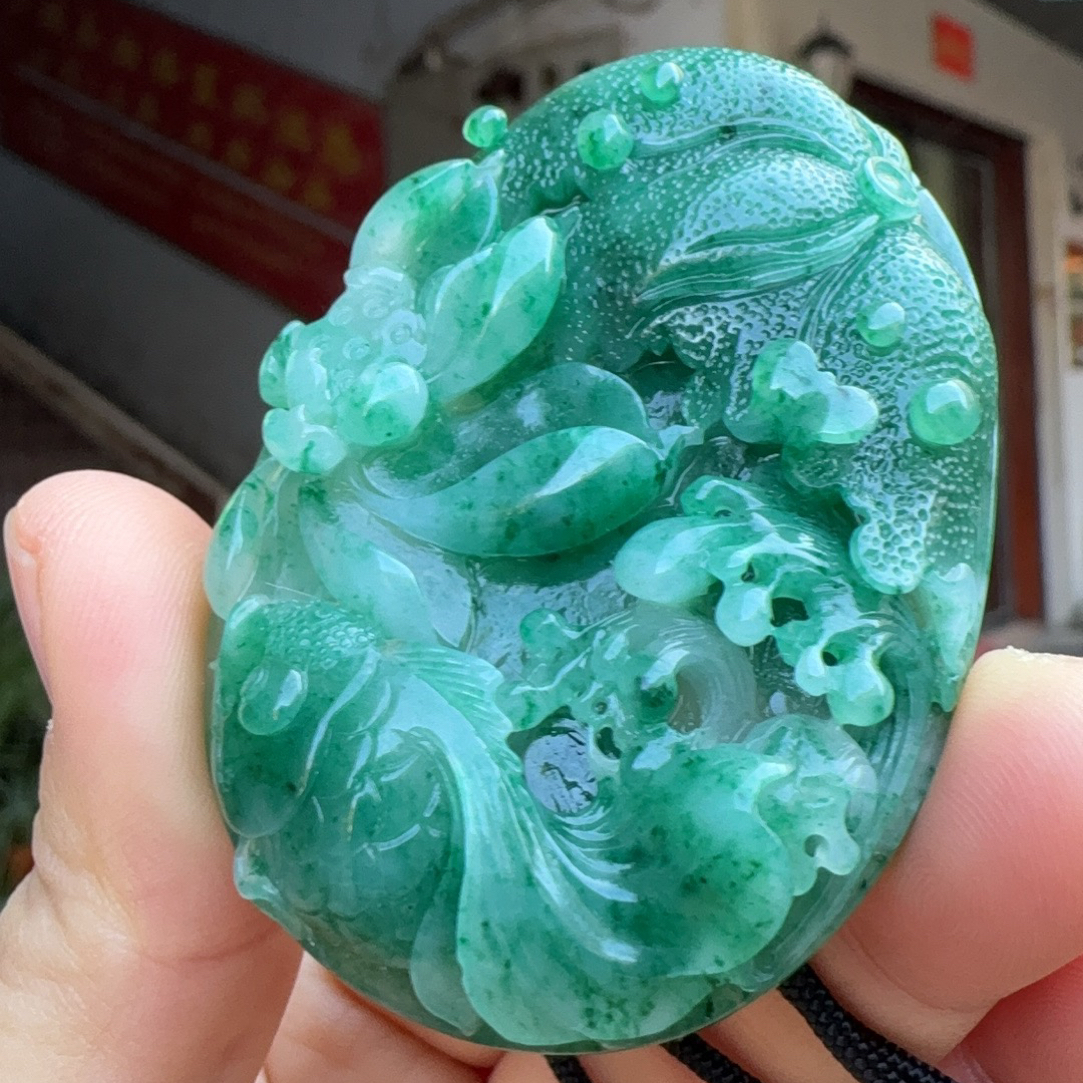 南阳独玉连年有余花开富贵吊坠男女款长63宽48厚14送人自用精品款
