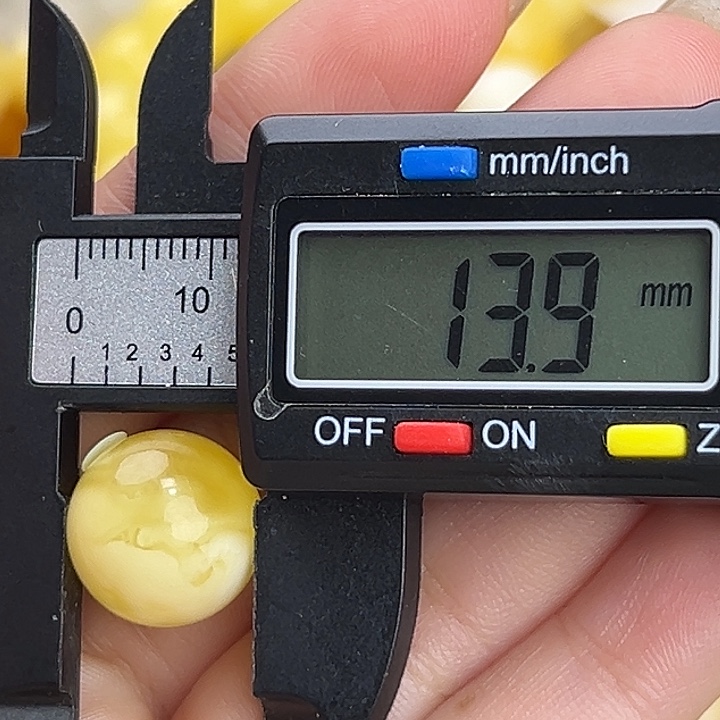 蜜蜡未镶嵌裸石微瑕268