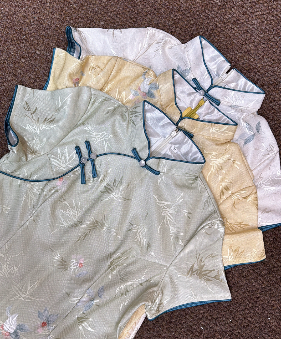 2025新款春夏短款小个子送考改良年轻款新中式日常前开叉旗袍