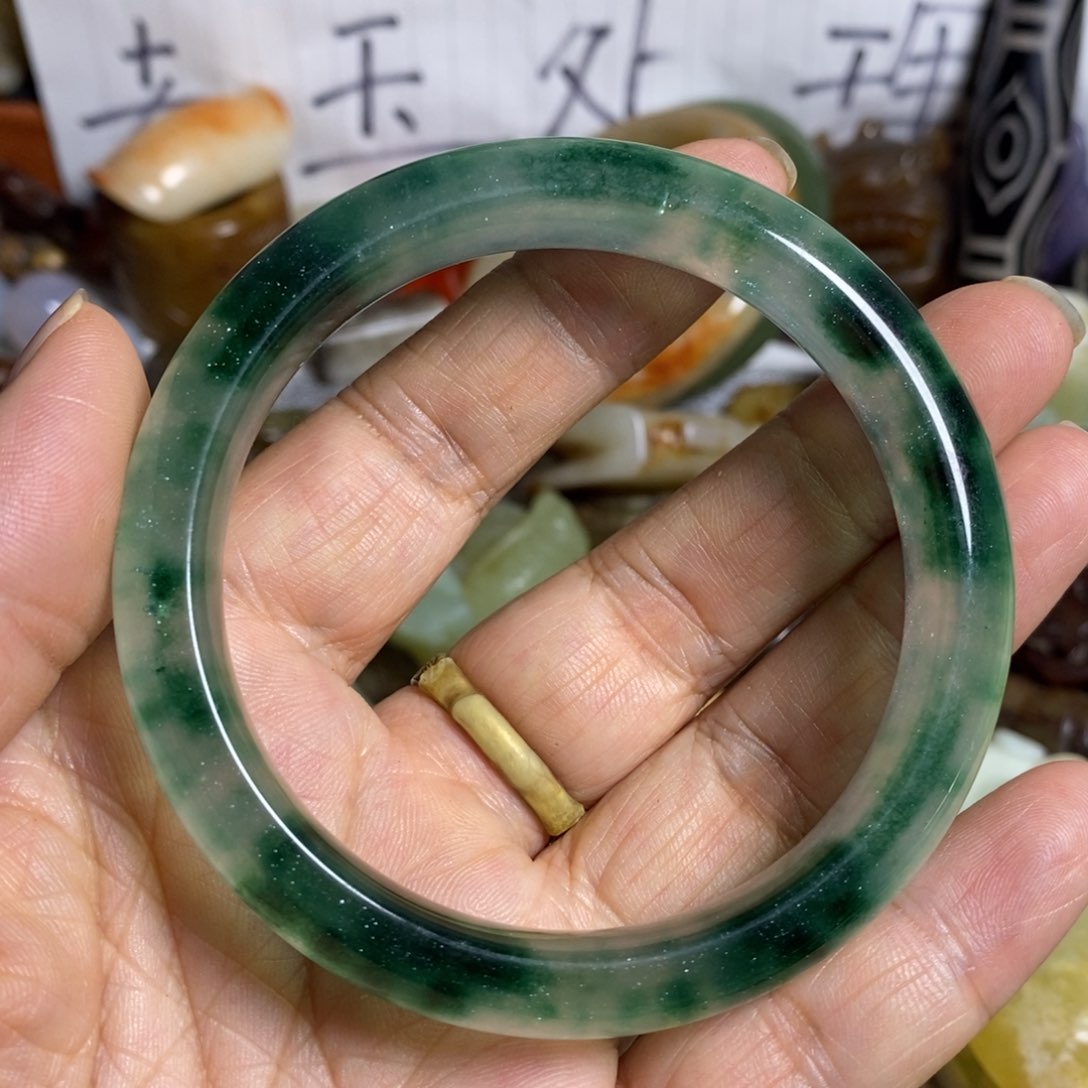 和田玉（糖玉）未镶嵌颈饰沉*