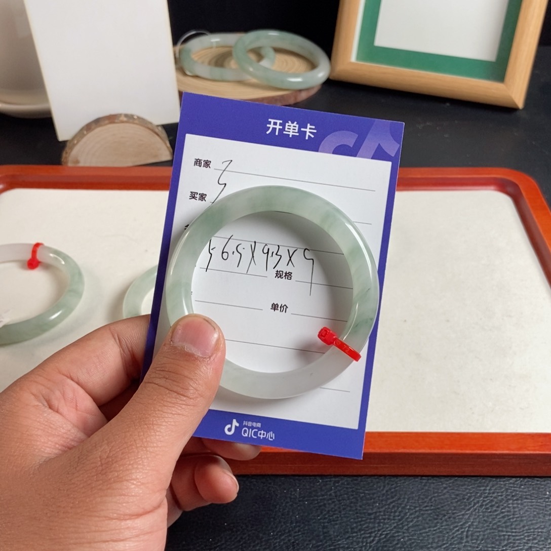 石英质玉未镶嵌手镯༦****3
