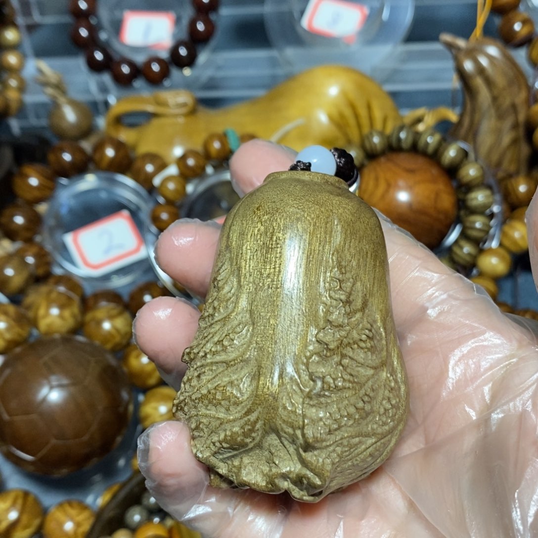 金丝楠木雕工艺品