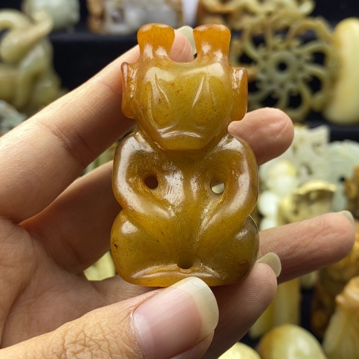 蛇纹石玉颈饰未镶嵌40