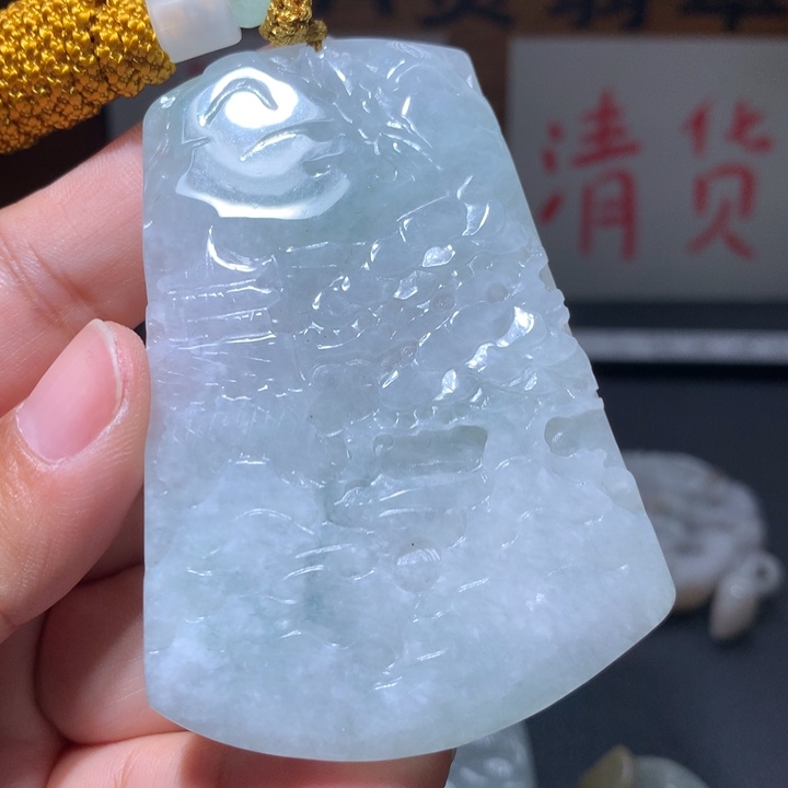 翡翠未镶嵌颈饰保真天然A货翡翠