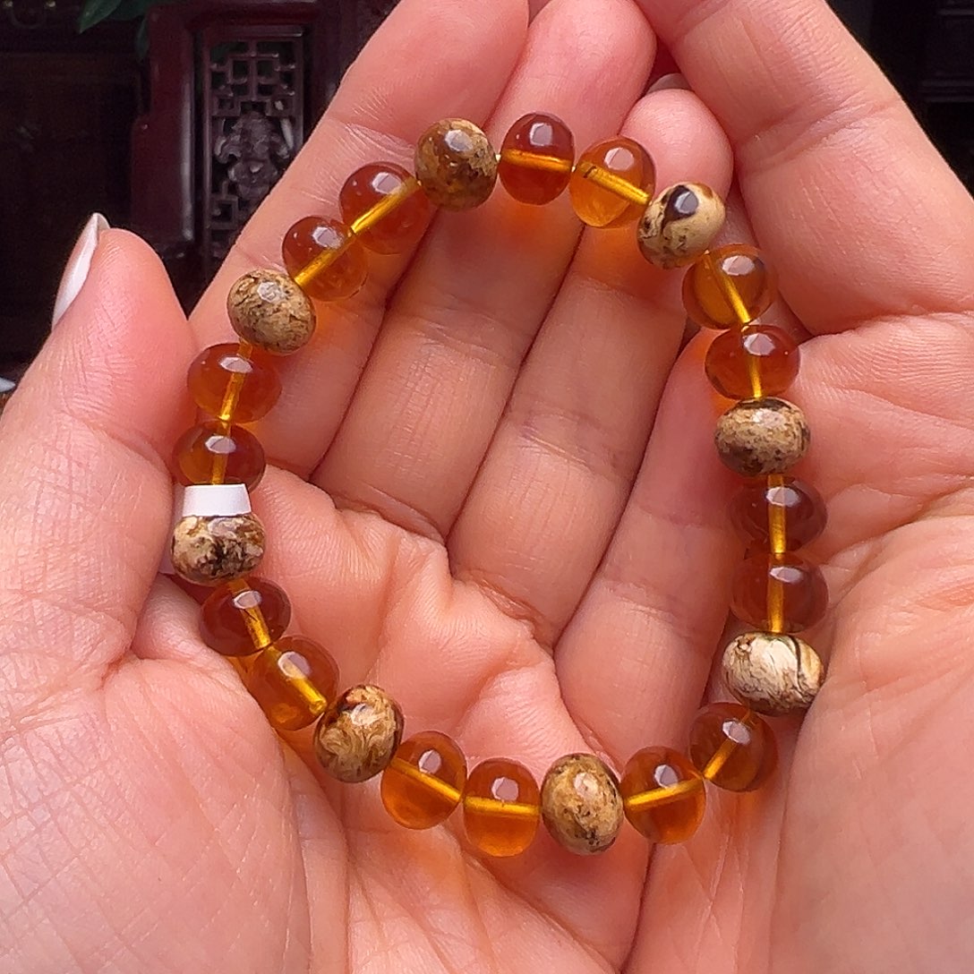 琥珀裸石未镶嵌抚顺琥珀50046。9m m