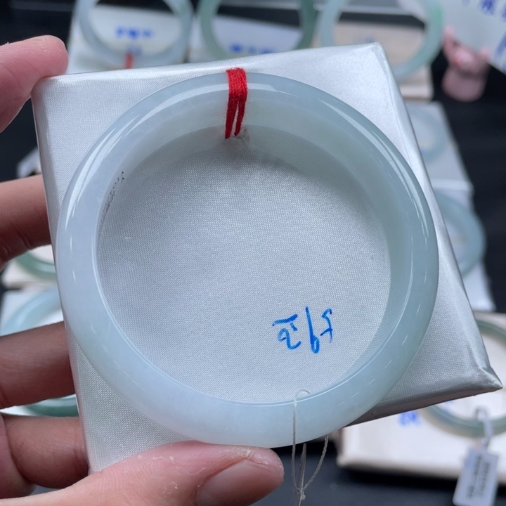 翡翠手镯未镶嵌冰晴蓝底59正