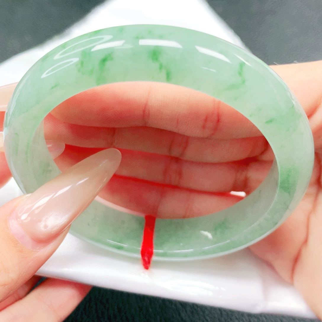 翡翠未镶嵌手镯57