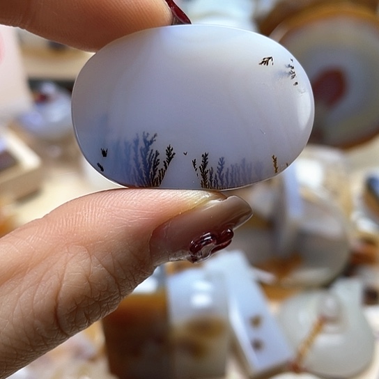 玛瑙/玉髓颈饰未镶嵌