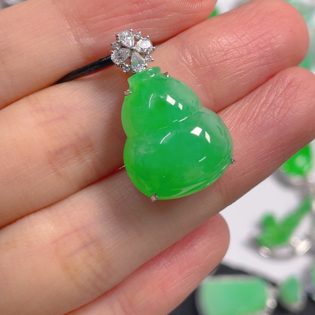 咸***蓉翡翠18K金镶嵌吊坠(不含链)