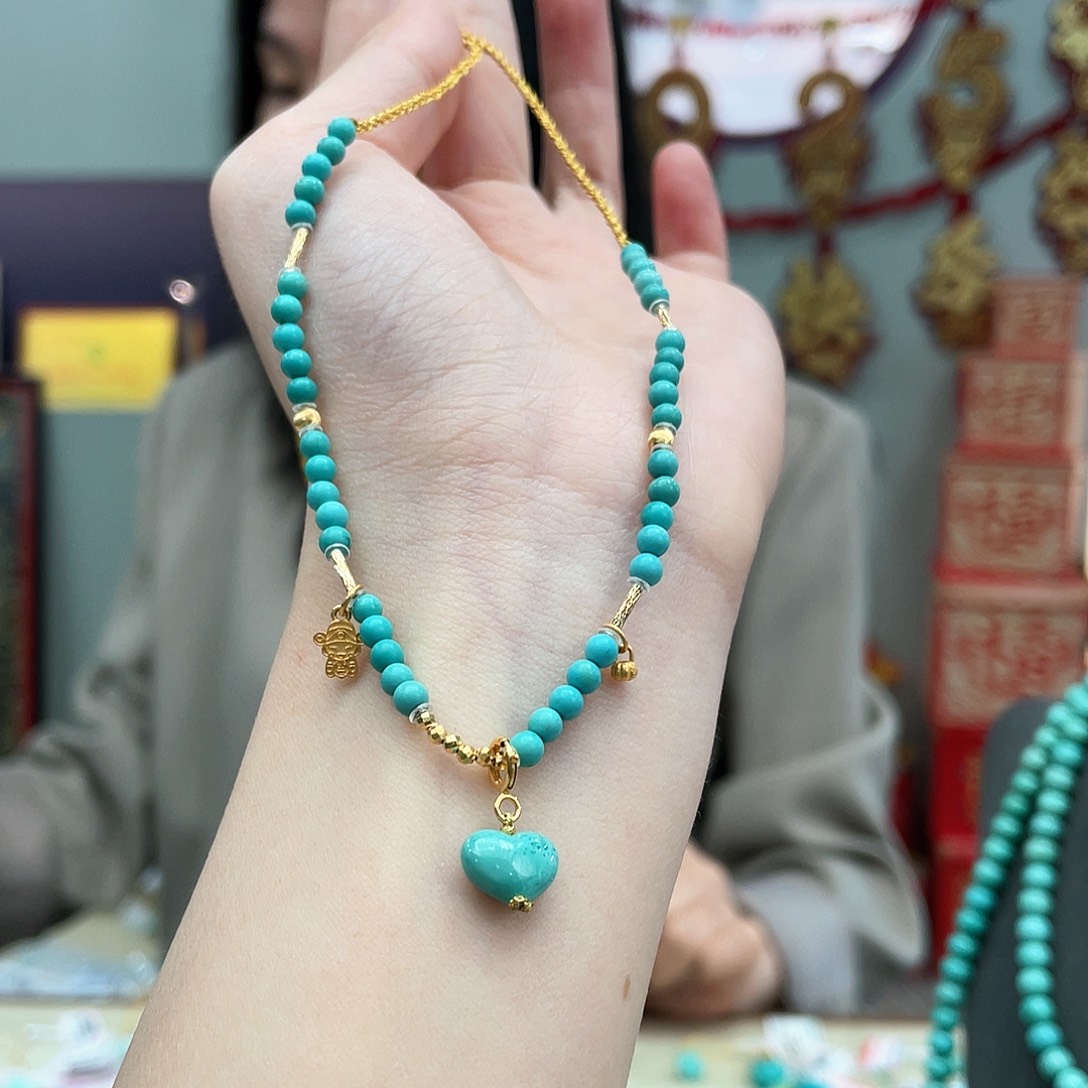 绿松石颈饰18K金镶嵌