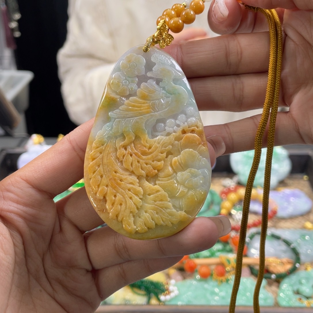 翡翠颈饰未镶嵌代编织